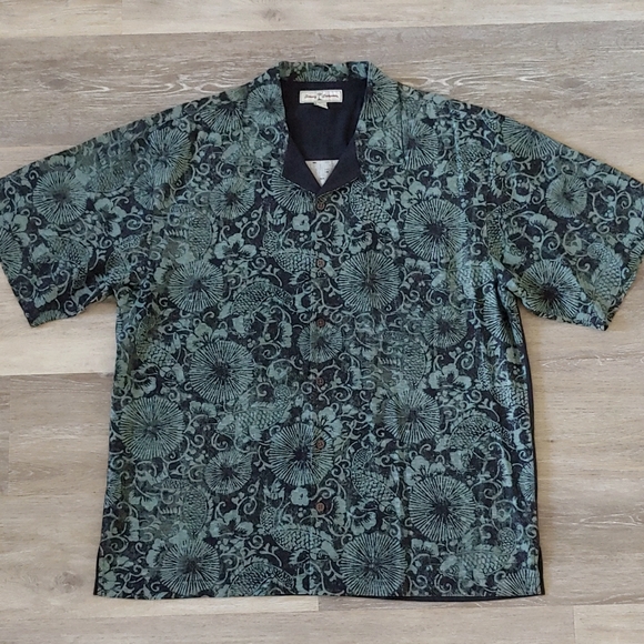 Tommy Bahama 100% Silk Koi Graphic Button Down Shirt Size XL - Picture 3 of 6